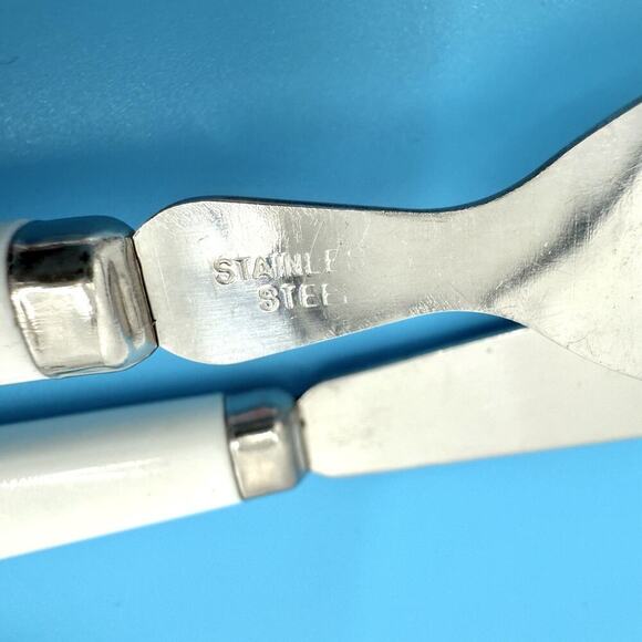 23 Piece MCM Ivory Melamine Handled Flatware Set Stainless - Picture 9 of 11